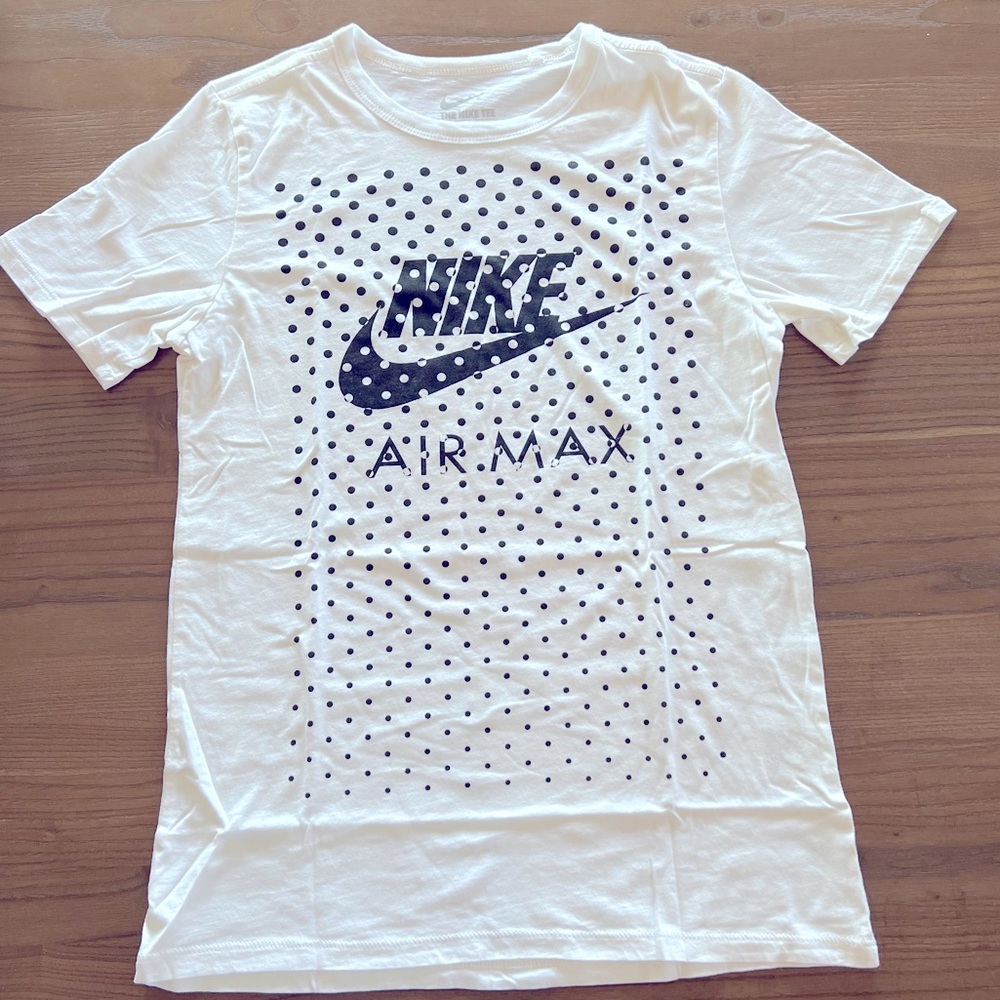 Nike tee